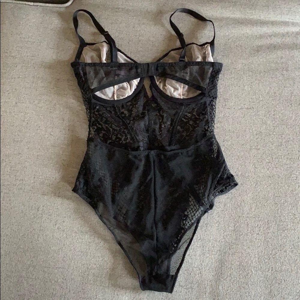 VS - Picture 4 of 7